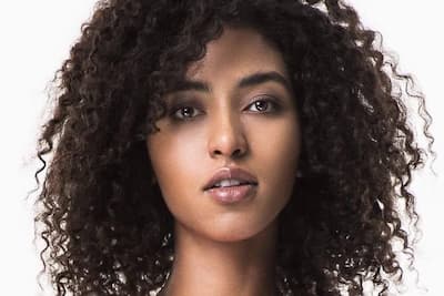 Czy zdjęcia mogą kłamać? Gdzie kończy się stylizacja, a zaczyna fałsz