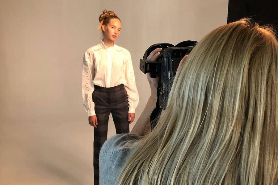 Studio Stawki - Studio do sesji modowej - czego potrzebuje fotograf i modelka?